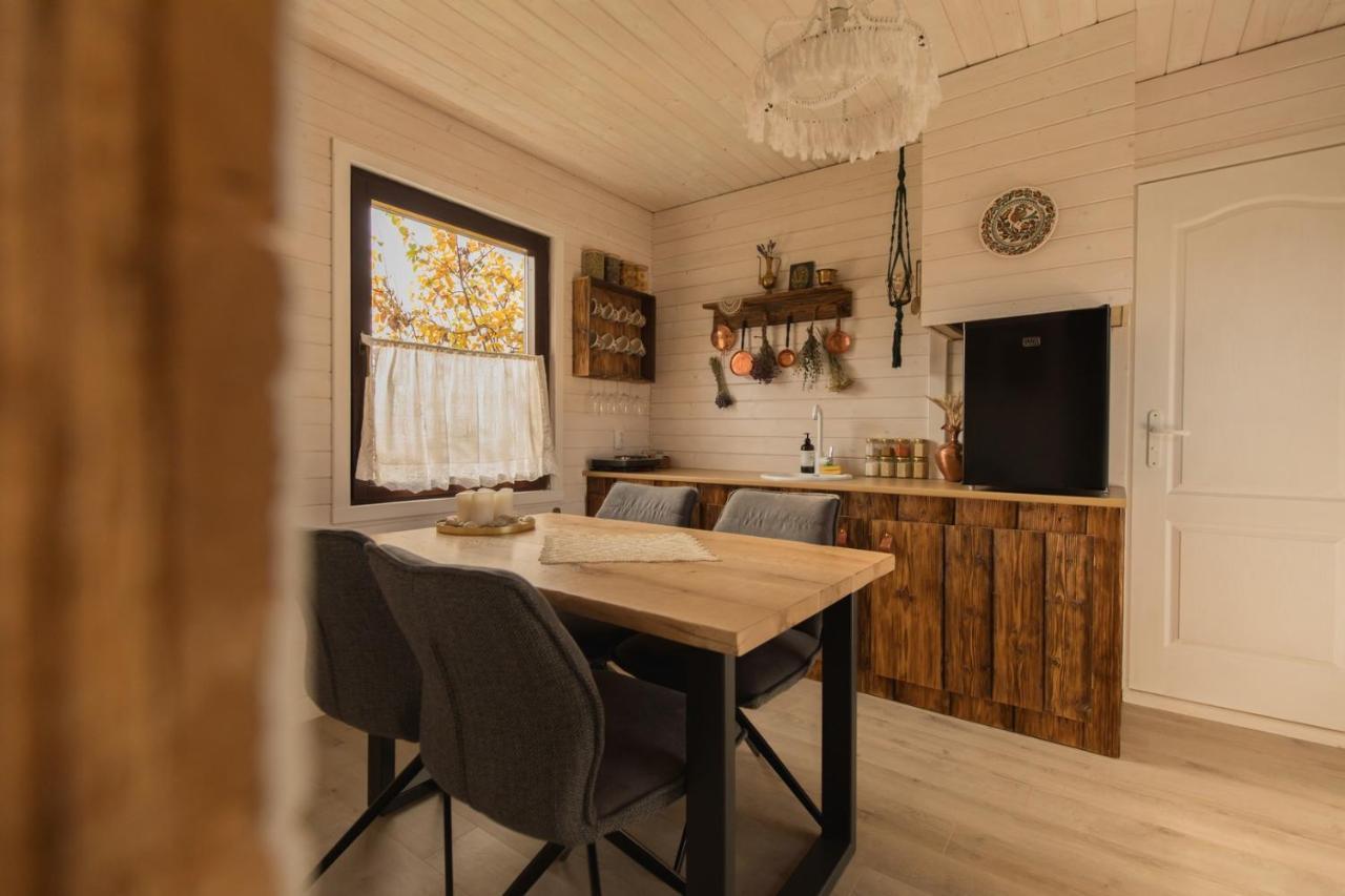 Organicle Lodge Sincraieni Eksteriør billede