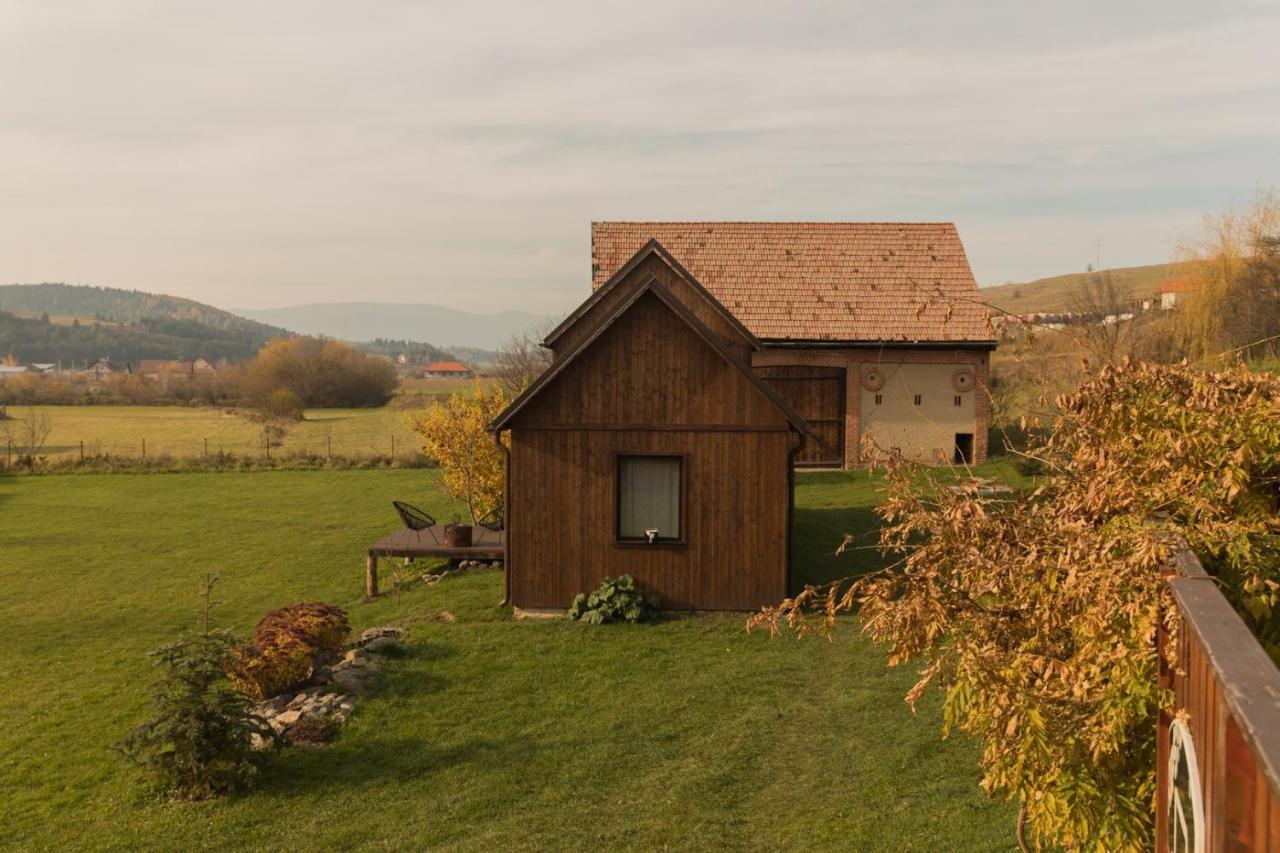 Organicle Lodge Sincraieni Eksteriør billede